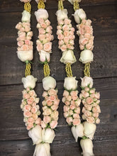 Load image into Gallery viewer, Garlands