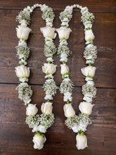 Load image into Gallery viewer, Garlands