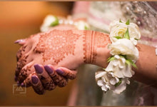 Load image into Gallery viewer, Floral Jewellery
