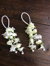 Load image into Gallery viewer, Floral Jewellery