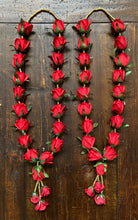 Load image into Gallery viewer, Garlands