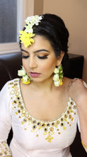 Load image into Gallery viewer, Floral Jewellery